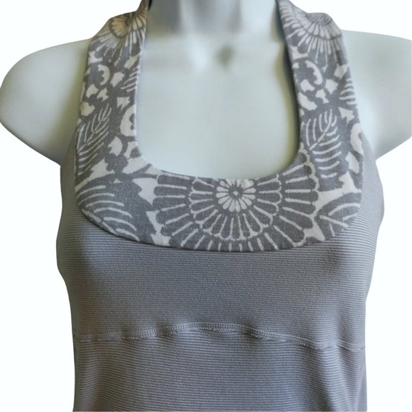 Lululemon Workout Tank Top Mixed Floral White Pinstripe Stretch Knit Racerback 6 - Picture 3 of 6
